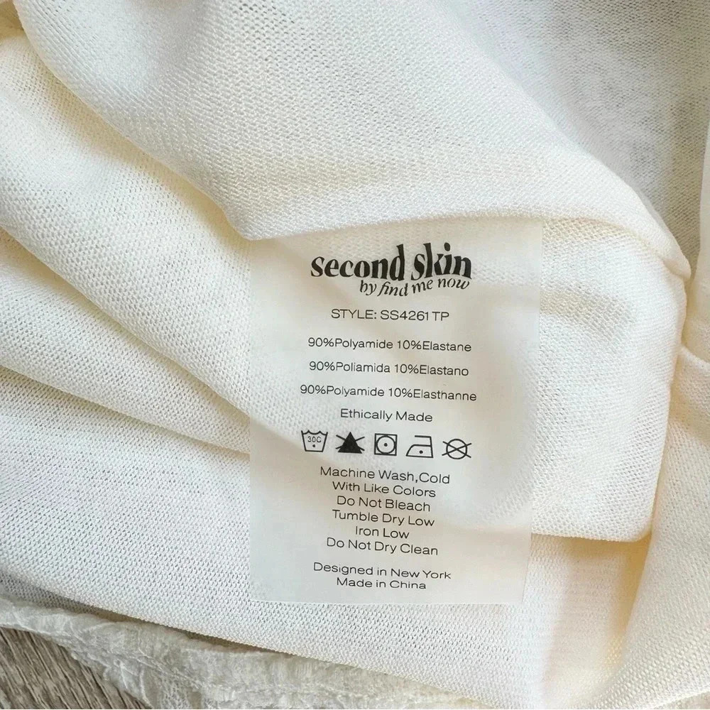 NWT Find Me Now Second Skin Moonlight Mesh Lace Backless Tee Crop Cream - Picture 9 of 14